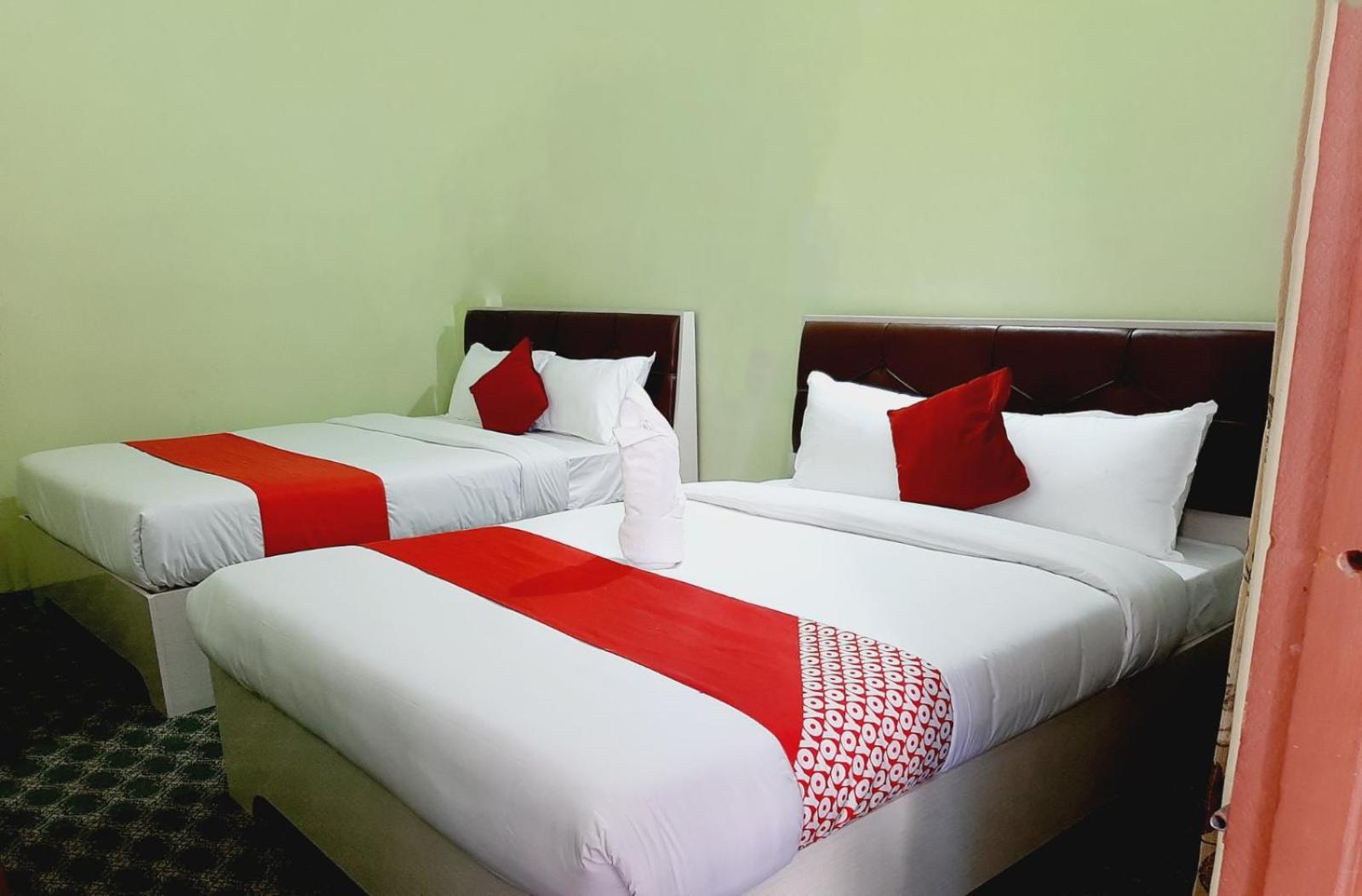 Hotel Lake N Yeti Pokhara Exterior photo